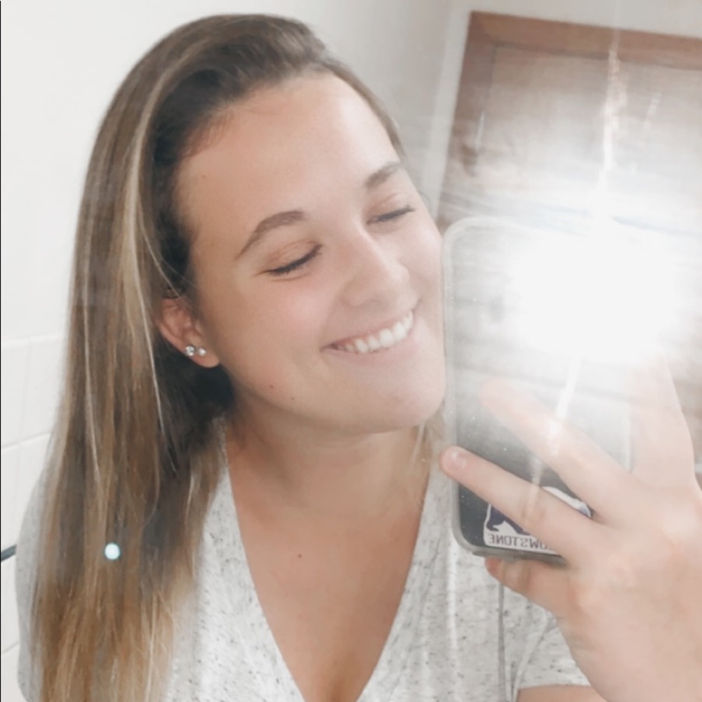 Meet your Posher, Lana